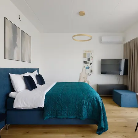 Bob W Apartman *