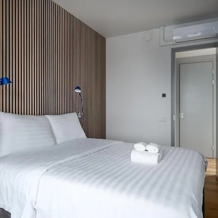 Bob W Apartament Parnawa